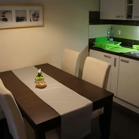 Viktoria Apartamento
